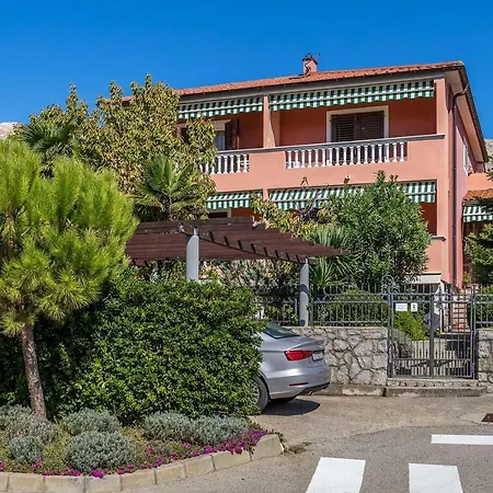 Apartment Ueber 2 Etagen Nur 400 Meter Zum Baska (Krk)